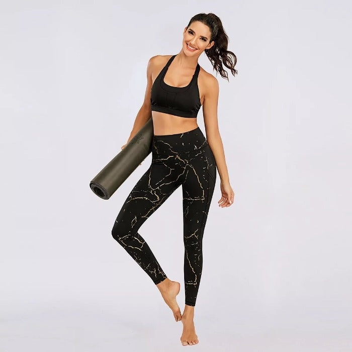 Activewear with phone outlet pocket